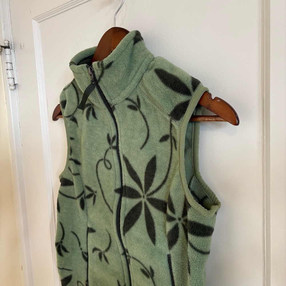 Vintage Patagonia Synchilla Green Floral Leaf Fleece Vest Medium Made in‎ USA - Picture 2 of 7